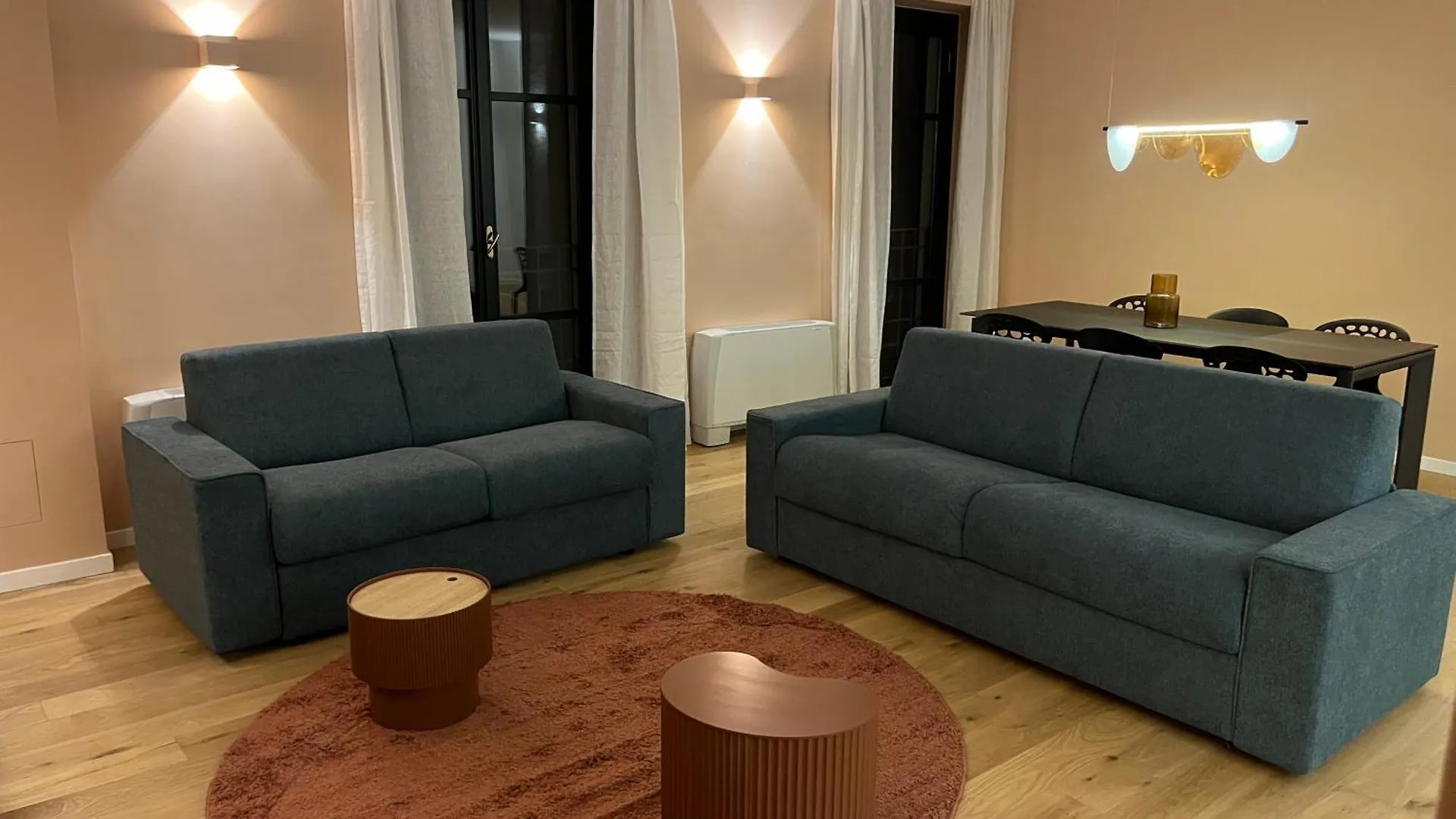 Fifty Eight Suite Milan Repubblica Three Bedrooms 0*,  이탈리아